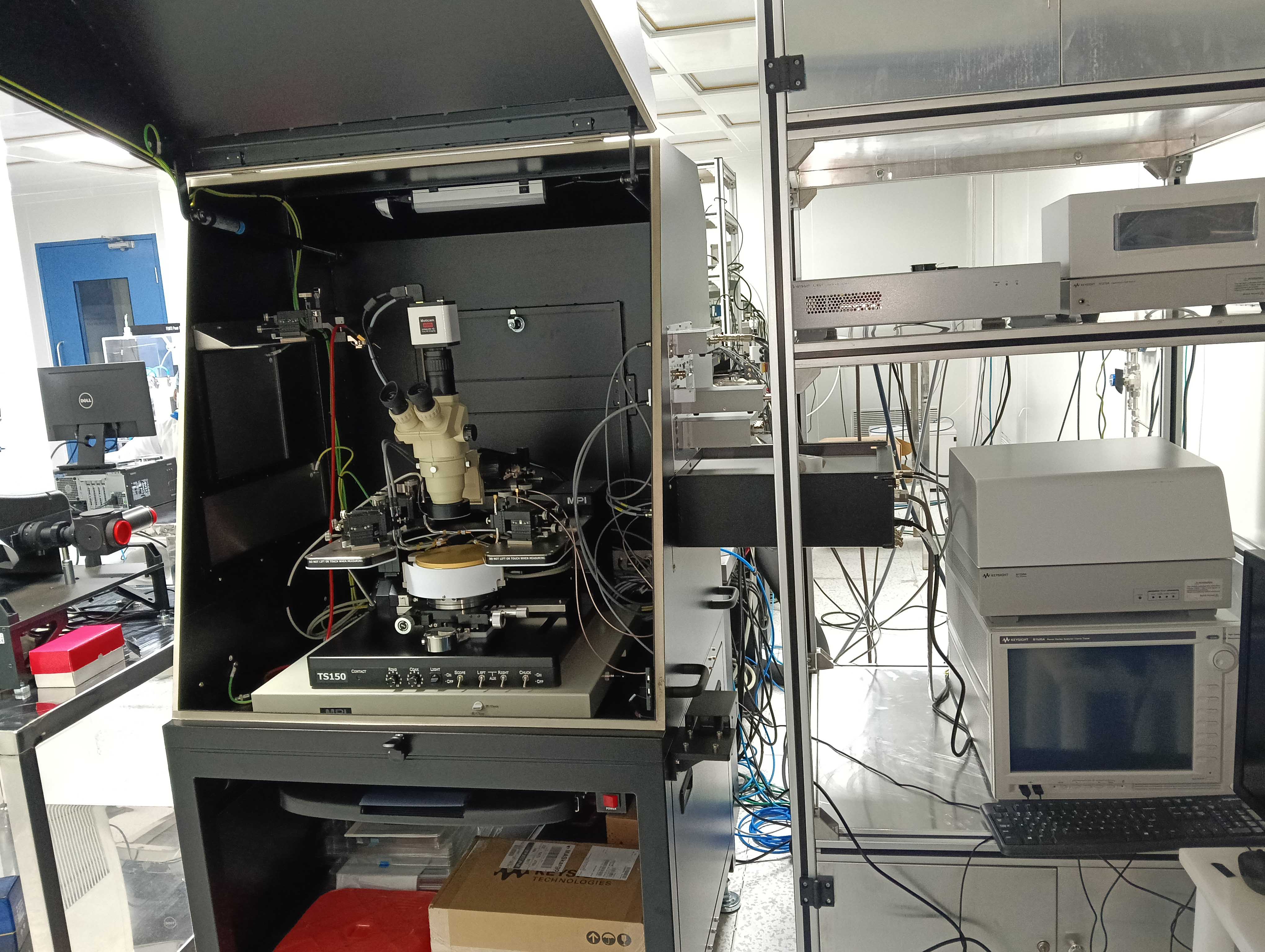 High Voltage Probe Station